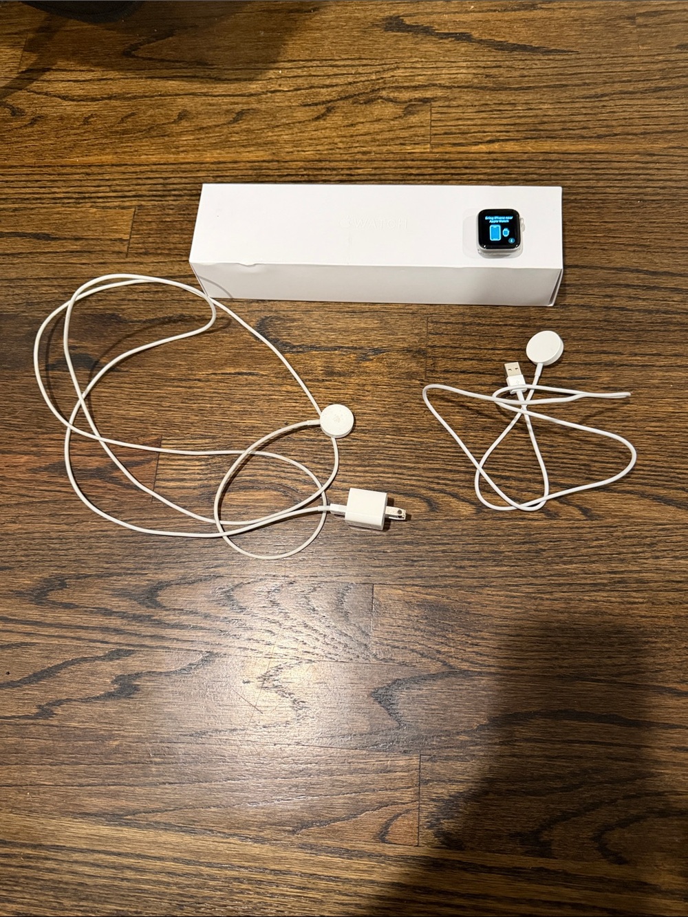 Apple Watch Series 4. 2 Magnetic Charging Cable and USB Adapter – White.